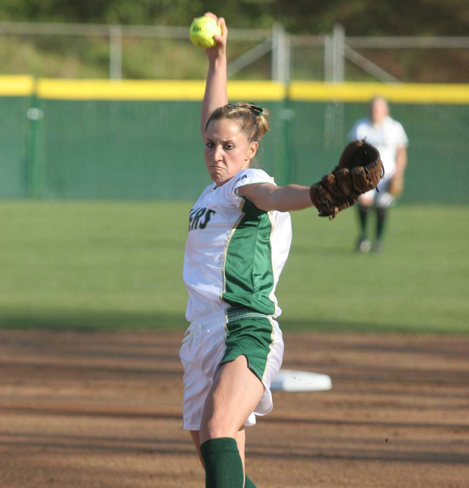 Image of Erica Koelling Pitching Softball